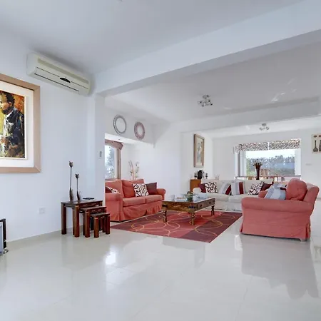 Ekali Mansion וילה *