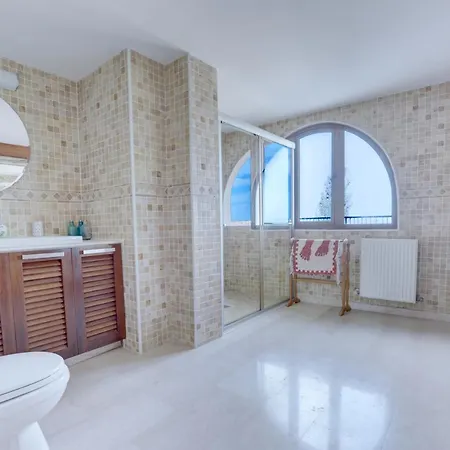 וילה Ekali Mansion