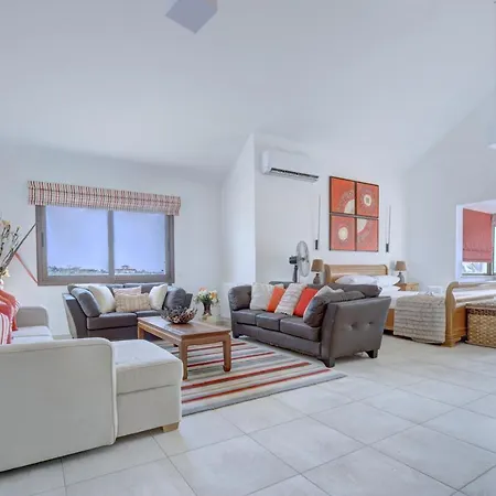 וילה Ekali Mansion *